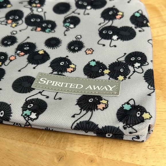 Studio Ghibli Spirited Away Soot Sprite Makeup Bag - Picture 11 of 16